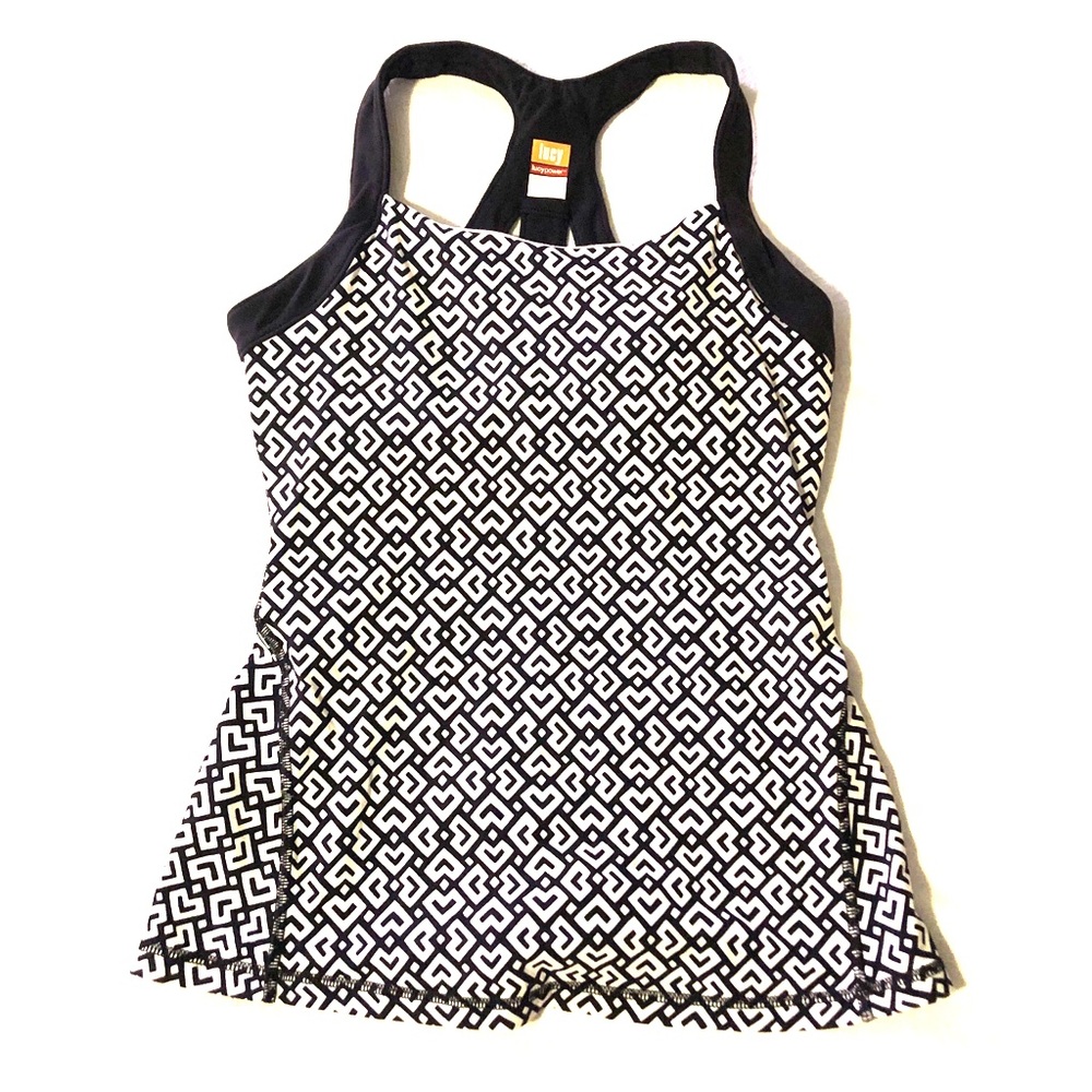 Lucy black and white yoga tank